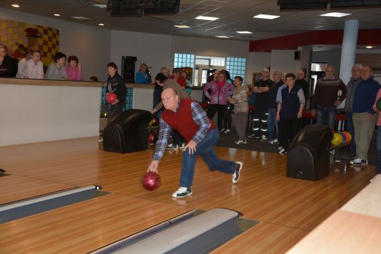 O první akci pořádanou radnicí v rámci projektu Aktivní senior 2023 byl velký zájem. Zahrát si přišli i senioři, kteří běžně na akce určené pro tuto skupinu nechodí.
FOTO: DANA HOĎÁKOVÁ