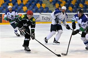 V tomto finálovém utkání nejvyšší první ligy hokejisté HC Slivovice (světlejší dresy) porazili HC Nebory 9:5, a slavili tak titul. FOTO: MAREK HAVRAN
