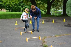 Na akci Mateřských škol Kopřivnice si děti nejen hrály, ale také pomáhaly. Na závěr odpoledne přispívaly na nemocnou Grétku. FOTO: DANA HOĎÁKOVÁ