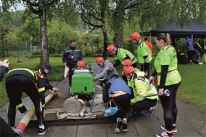 Po šesti letech postavil Sbor dobrovolných hasičů Kopřivnice svůj tým, který startoval v Mniší ve dvou pohárových soutěžích. FOTO: DANA HOĎÁKOVÁ