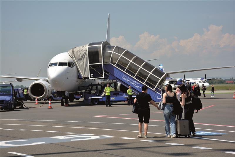 Minulý čtvrtek odletěli první cestující z mošnovského letiště na řecký ostrov Thassos. V průběhu dalších týdnů a měsíců mají přibýt další destinace FOTO: DAVID MACHÁČEK