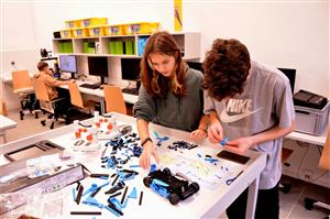 Nová učebna robotiky a informatiky má zkvalitnit výuku těchto oborů na ZŠ Milady Horákové. FOTO: DAVID MACHÁČEK