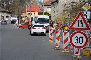 Práce na úpravách křižovatky pod Palárnou byly zahájeny 1. dubna. Společný projekt Kopřivnice a Štramberka má zvýšit bezpečnost chodců.