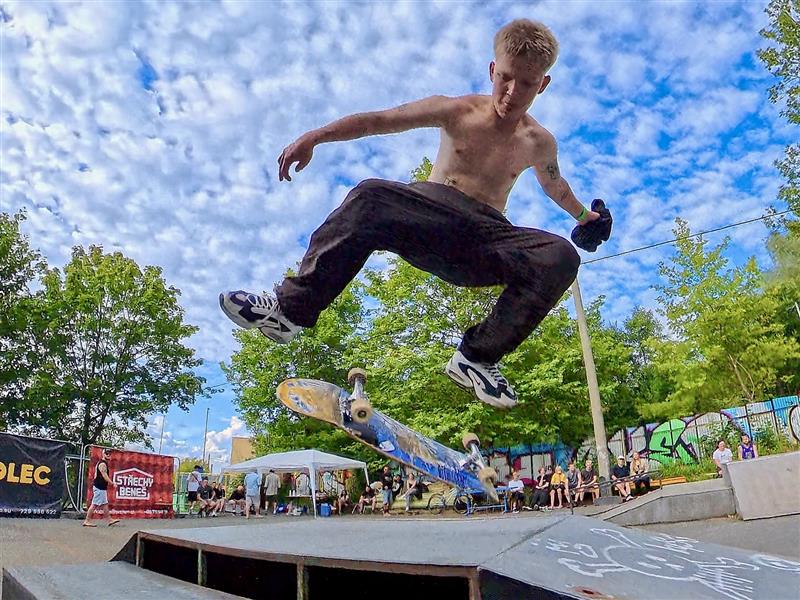 Ve startovní listině 11. ročníku kopřivnického Extreme Weekendu se sešlo 17 jezdců, 11 na skatech a 6 na BMX speciálech.