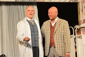 Nejen Lukáš Vaculík a Pavel Nečas bavili návštěvníky kopřivnického kulturního domu komedií Kaktusový květ. Ta byla na programu ve čtvrtek 16. října.