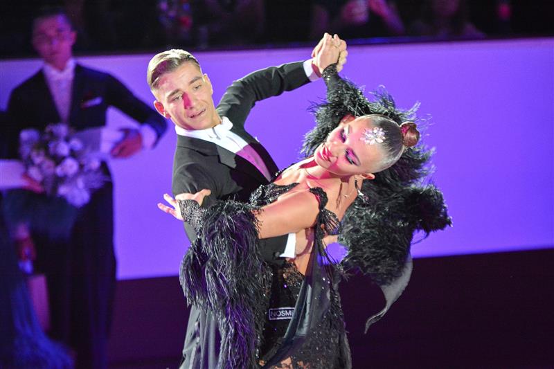 Patrik Pařízek a Julie Ptáčková se stali absolutními vítězi letošního 57. ročníku Taneční soutěže Tatra, když během odpoledne a večera získali hned čtyři první místa. FOTO: DAVID MACHÁČEK