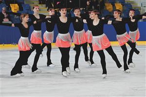 Bezmála třicet týmů bojovalo na Mistrovství ČR a Poháru ČR v Kopřivnici. Představily se i dva domácí týmy – Black Angels (na snímku) v kategorii Mixed age vybojoval stříbro a Angels Gang v kat. Adults byl čtvrtý.