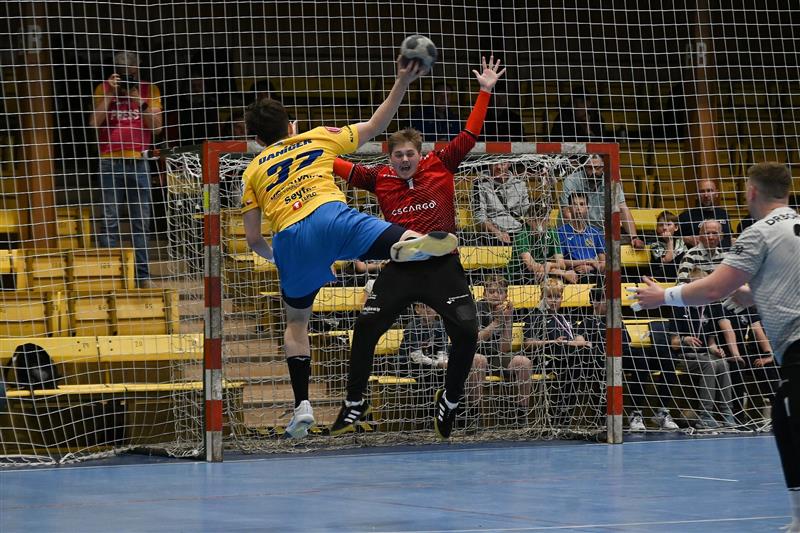 Z této akce 18letý Adam Daníček branku Jičínu sice ještě nedal, ale později si přeci jen v utkání připsal svůj první gól kariéry za extraligové mužské áčko.