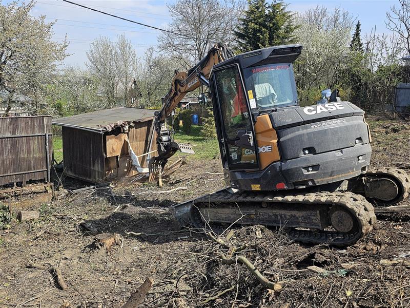 S koncem jara byla zahájena demolice objektů na území, kde má vzniknout mimoúrovňové napojení na budoucí D1. Samotné stavební práce se mají rozjet na podzim.